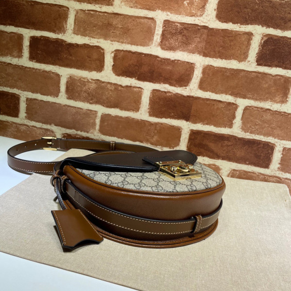 GUCCI Padlock small shoulder bag [644524-1] CELINE CHANEL ACCESSORIES LOEWE SHOES LOUIS VUITTON DIRO YSL OTHER BRAND HANDBAGS BALENCIAGA BOTTEGA VENETA GOYARD HERMES BURBERRY VALENTINO GUCCI FENDI MIUMIU CHLOE PRADA BVLGARI SUITCASE NEW ARRIVAL 