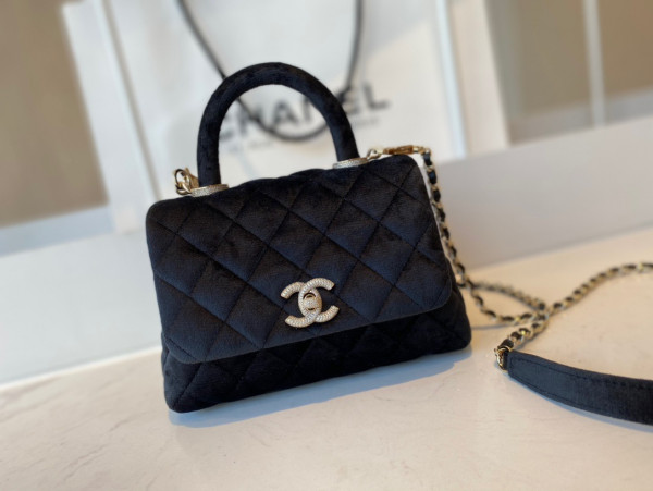 CL MINI FLAP BAG WITH TOP HANDLE [AS2215-1] CELINE CHANEL ACCESSORIES LOEWE SHOES LOUIS VUITTON DIRO YSL OTHER BRAND HANDBAGS BALENCIAGA BOTTEGA VENETA GOYARD HERMES BURBERRY VALENTINO GUCCI FENDI MIUMIU CHLOE PRADA BVLGARI SUITCASE NEW ARRIVAL 
