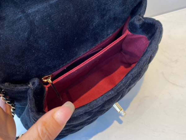 CL MINI FLAP BAG WITH TOP HANDLE [AS2215-1] CELINE CHANEL ACCESSORIES LOEWE SHOES LOUIS VUITTON DIRO YSL OTHER BRAND HANDBAGS BALENCIAGA BOTTEGA VENETA GOYARD HERMES BURBERRY VALENTINO GUCCI FENDI MIUMIU CHLOE PRADA BVLGARI SUITCASE NEW ARRIVAL 