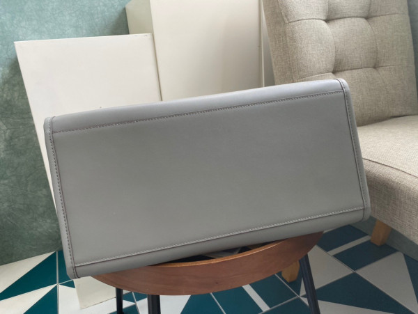FENDI SUNSHINE LARGE [Fendi274] CELINE CHANEL ACCESSORIES LOEWE SHOES LOUIS VUITTON DIRO YSL OTHER BRAND HANDBAGS BALENCIAGA BOTTEGA VENETA GOYARD HERMES BURBERRY VALENTINO GUCCI FENDI MIUMIU CHLOE PRADA BVLGARI SUITCASE NEW ARRIVAL 