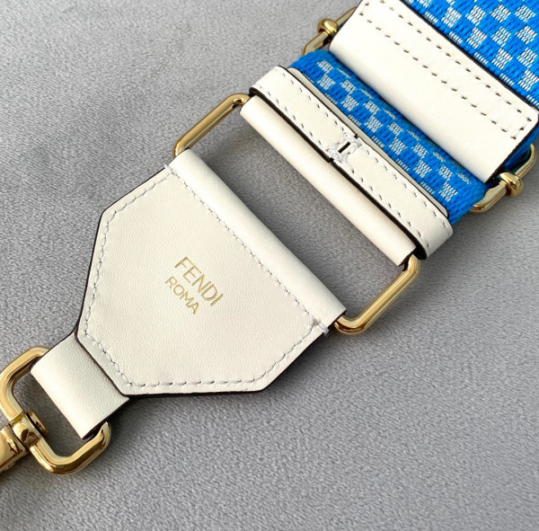 FENDI STRAP YOU [Fendi267] CELINE CHANEL ACCESSORIES LOEWE SHOES LOUIS VUITTON DIRO YSL OTHER BRAND HANDBAGS BALENCIAGA BOTTEGA VENETA GOYARD HERMES BURBERRY VALENTINO GUCCI FENDI MIUMIU CHLOE PRADA BVLGARI SUITCASE NEW ARRIVAL 