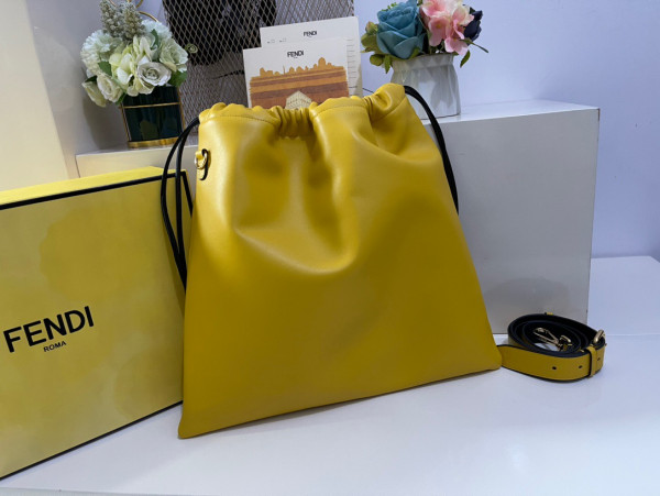FENDI PACK MEDIUM POUCH [Fendi256] CELINE CHANEL ACCESSORIES LOEWE SHOES LOUIS VUITTON DIRO YSL OTHER BRAND HANDBAGS BALENCIAGA BOTTEGA VENETA GOYARD HERMES BURBERRY VALENTINO GUCCI FENDI MIUMIU CHLOE PRADA BVLGARI SUITCASE NEW ARRIVAL 