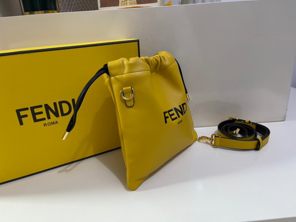 FENDI PACK SMALL POUCH [Fendi255] CELINE CHANEL ACCESSORIES LOEWE SHOES LOUIS VUITTON DIRO YSL OTHER BRAND HANDBAGS BALENCIAGA BOTTEGA VENETA GOYARD HERMES BURBERRY VALENTINO GUCCI FENDI MIUMIU CHLOE PRADA BVLGARI SUITCASE NEW ARRIVAL 
