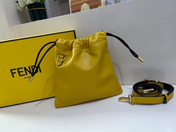 FENDI PACK SMALL POUCH [Fendi255] CELINE CHANEL ACCESSORIES LOEWE SHOES LOUIS VUITTON DIRO YSL OTHER BRAND HANDBAGS BALENCIAGA BOTTEGA VENETA GOYARD HERMES BURBERRY VALENTINO GUCCI FENDI MIUMIU CHLOE PRADA BVLGARI SUITCASE NEW ARRIVAL 