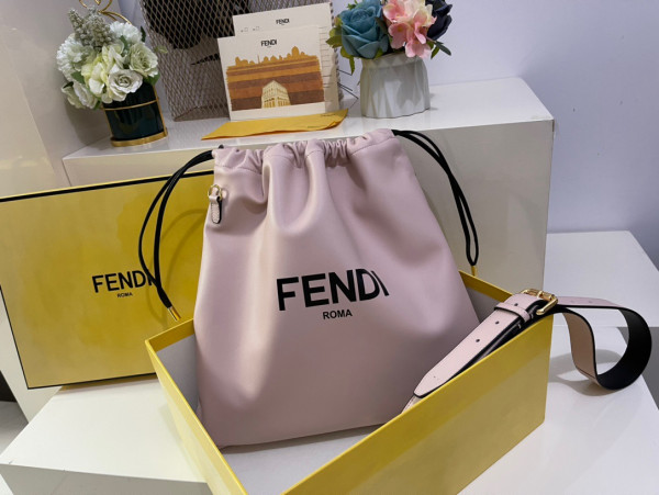 FENDI PACK MEDIUM POUCH [Fendi252] CELINE CHANEL ACCESSORIES LOEWE SHOES LOUIS VUITTON DIRO YSL OTHER BRAND HANDBAGS BALENCIAGA BOTTEGA VENETA GOYARD HERMES BURBERRY VALENTINO GUCCI FENDI MIUMIU CHLOE PRADA BVLGARI SUITCASE NEW ARRIVAL 