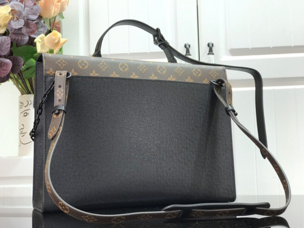 LOUIS VUITTON ROBUSTO BRIEFCASE [M30591] CELINE CHANEL ACCESSORIES LOEWE SHOES LOUIS VUITTON DIRO YSL OTHER BRAND HANDBAGS BALENCIAGA BOTTEGA VENETA GOYARD HERMES BURBERRY VALENTINO GUCCI FENDI MIUMIU CHLOE PRADA BVLGARI SUITCASE NEW ARRIVAL 