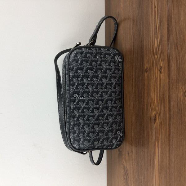 (image for) GOYARD CAPVERT BAG
