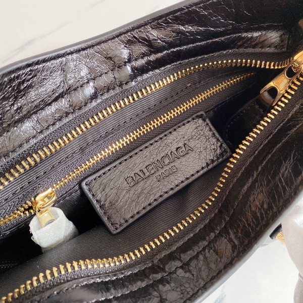 BALENCIAGA CLASSIC CITY [Balenciaga127] CELINE CHANEL ACCESSORIES LOEWE SHOES LOUIS VUITTON DIRO YSL OTHER BRAND HANDBAGS BALENCIAGA BOTTEGA VENETA GOYARD HERMES BURBERRY VALENTINO GUCCI FENDI MIUMIU CHLOE PRADA BVLGARI SUITCASE NEW ARRIVAL 