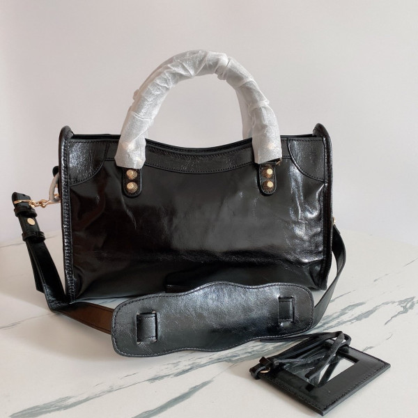 BALENCIAGA CLASSIC CITY [Balenciaga126] CELINE CHANEL ACCESSORIES LOEWE SHOES LOUIS VUITTON DIRO YSL OTHER BRAND HANDBAGS BALENCIAGA BOTTEGA VENETA GOYARD HERMES BURBERRY VALENTINO GUCCI FENDI MIUMIU CHLOE PRADA BVLGARI SUITCASE NEW ARRIVAL 