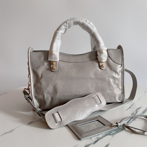 BALENCIAGA CLASSIC CITY [Balenciaga123] CELINE CHANEL ACCESSORIES LOEWE SHOES LOUIS VUITTON DIRO YSL OTHER BRAND HANDBAGS BALENCIAGA BOTTEGA VENETA GOYARD HERMES BURBERRY VALENTINO GUCCI FENDI MIUMIU CHLOE PRADA BVLGARI SUITCASE NEW ARRIVAL 