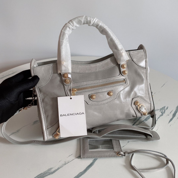 BALENCIAGA CLASSIC CITY [Balenciaga123] CELINE CHANEL ACCESSORIES LOEWE SHOES LOUIS VUITTON DIRO YSL OTHER BRAND HANDBAGS BALENCIAGA BOTTEGA VENETA GOYARD HERMES BURBERRY VALENTINO GUCCI FENDI MIUMIU CHLOE PRADA BVLGARI SUITCASE NEW ARRIVAL 