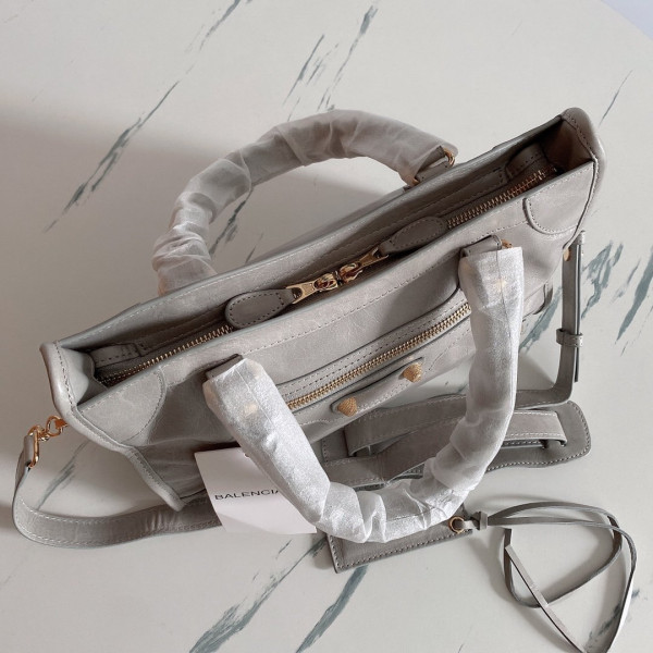 BALENCIAGA CLASSIC CITY [Balenciaga123] CELINE CHANEL ACCESSORIES LOEWE SHOES LOUIS VUITTON DIRO YSL OTHER BRAND HANDBAGS BALENCIAGA BOTTEGA VENETA GOYARD HERMES BURBERRY VALENTINO GUCCI FENDI MIUMIU CHLOE PRADA BVLGARI SUITCASE NEW ARRIVAL 