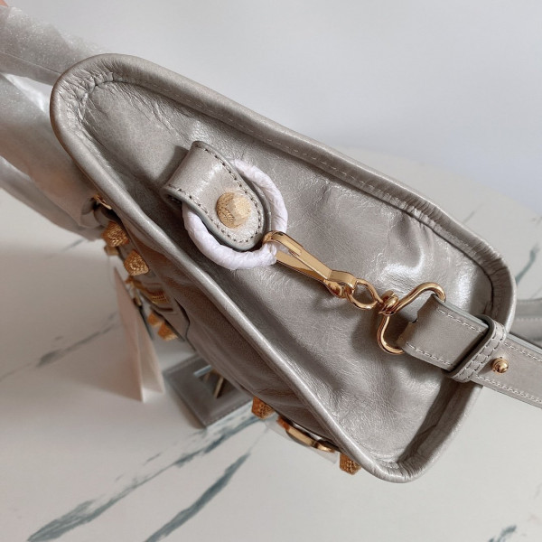 BALENCIAGA CLASSIC CITY [Balenciaga123] CELINE CHANEL ACCESSORIES LOEWE SHOES LOUIS VUITTON DIRO YSL OTHER BRAND HANDBAGS BALENCIAGA BOTTEGA VENETA GOYARD HERMES BURBERRY VALENTINO GUCCI FENDI MIUMIU CHLOE PRADA BVLGARI SUITCASE NEW ARRIVAL 
