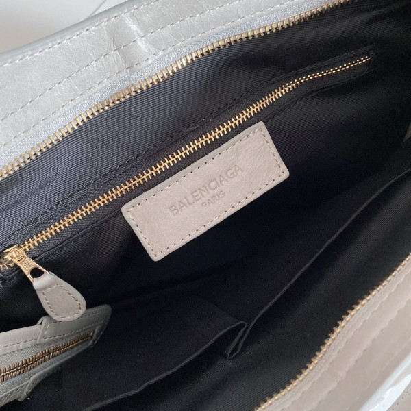 BALENCIAGA CLASSIC CITY [Balenciaga122] CELINE CHANEL ACCESSORIES LOEWE SHOES LOUIS VUITTON DIRO YSL OTHER BRAND HANDBAGS BALENCIAGA BOTTEGA VENETA GOYARD HERMES BURBERRY VALENTINO GUCCI FENDI MIUMIU CHLOE PRADA BVLGARI SUITCASE NEW ARRIVAL 