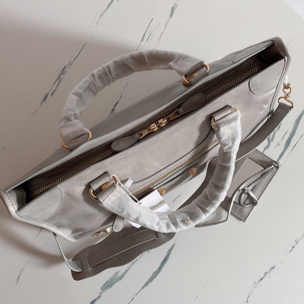 BALENCIAGA CLASSIC CITY [Balenciaga122] CELINE CHANEL ACCESSORIES LOEWE SHOES LOUIS VUITTON DIRO YSL OTHER BRAND HANDBAGS BALENCIAGA BOTTEGA VENETA GOYARD HERMES BURBERRY VALENTINO GUCCI FENDI MIUMIU CHLOE PRADA BVLGARI SUITCASE NEW ARRIVAL 