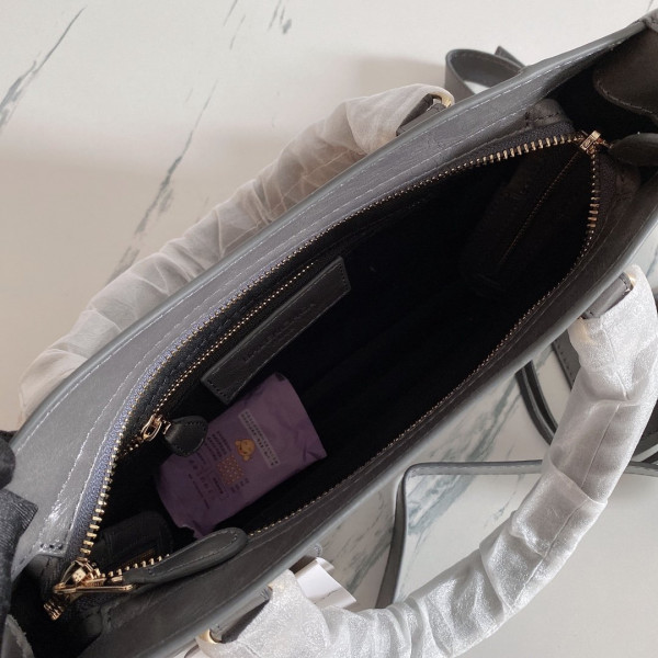 BALENCIAGA CLASSIC CITY [Balenciaga120] CELINE CHANEL ACCESSORIES LOEWE SHOES LOUIS VUITTON DIRO YSL OTHER BRAND HANDBAGS BALENCIAGA BOTTEGA VENETA GOYARD HERMES BURBERRY VALENTINO GUCCI FENDI MIUMIU CHLOE PRADA BVLGARI SUITCASE NEW ARRIVAL 