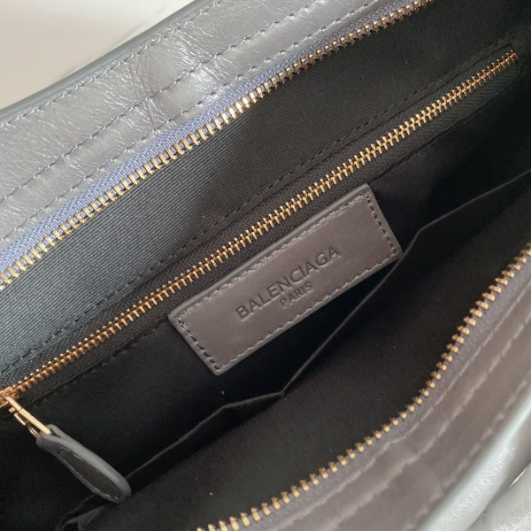 BALENCIAGA CLASSIC CITY [Balenciaga119] CELINE CHANEL ACCESSORIES LOEWE SHOES LOUIS VUITTON DIRO YSL OTHER BRAND HANDBAGS BALENCIAGA BOTTEGA VENETA GOYARD HERMES BURBERRY VALENTINO GUCCI FENDI MIUMIU CHLOE PRADA BVLGARI SUITCASE NEW ARRIVAL 