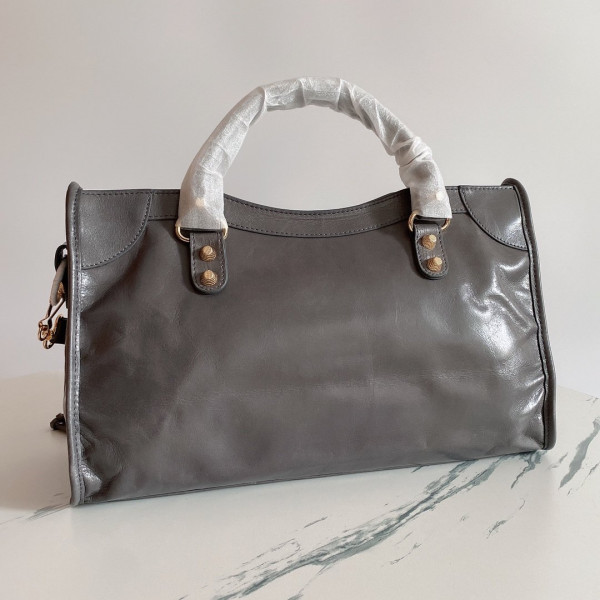 BALENCIAGA CLASSIC CITY [Balenciaga119] CELINE CHANEL ACCESSORIES LOEWE SHOES LOUIS VUITTON DIRO YSL OTHER BRAND HANDBAGS BALENCIAGA BOTTEGA VENETA GOYARD HERMES BURBERRY VALENTINO GUCCI FENDI MIUMIU CHLOE PRADA BVLGARI SUITCASE NEW ARRIVAL 