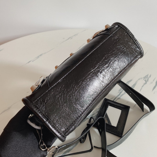 BALENCIAGA CLASSIC CITY [Balenciaga115] CELINE CHANEL ACCESSORIES LOEWE SHOES LOUIS VUITTON DIRO YSL OTHER BRAND HANDBAGS BALENCIAGA BOTTEGA VENETA GOYARD HERMES BURBERRY VALENTINO GUCCI FENDI MIUMIU CHLOE PRADA BVLGARI SUITCASE NEW ARRIVAL 