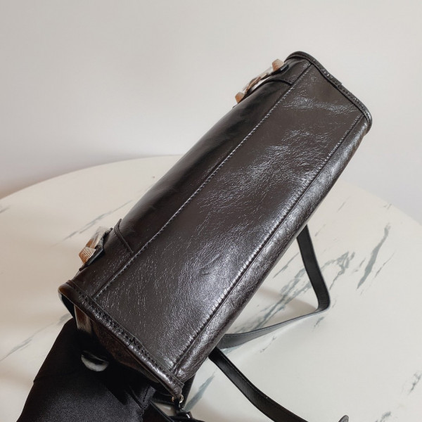 BALENCIAGA CLASSIC CITY [Balenciaga114] CELINE CHANEL ACCESSORIES LOEWE SHOES LOUIS VUITTON DIRO YSL OTHER BRAND HANDBAGS BALENCIAGA BOTTEGA VENETA GOYARD HERMES BURBERRY VALENTINO GUCCI FENDI MIUMIU CHLOE PRADA BVLGARI SUITCASE NEW ARRIVAL 