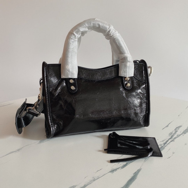 BALENCIAGA CLASSIC CITY [Balenciaga112] CELINE CHANEL ACCESSORIES LOEWE SHOES LOUIS VUITTON DIRO YSL OTHER BRAND HANDBAGS BALENCIAGA BOTTEGA VENETA GOYARD HERMES BURBERRY VALENTINO GUCCI FENDI MIUMIU CHLOE PRADA BVLGARI SUITCASE NEW ARRIVAL 