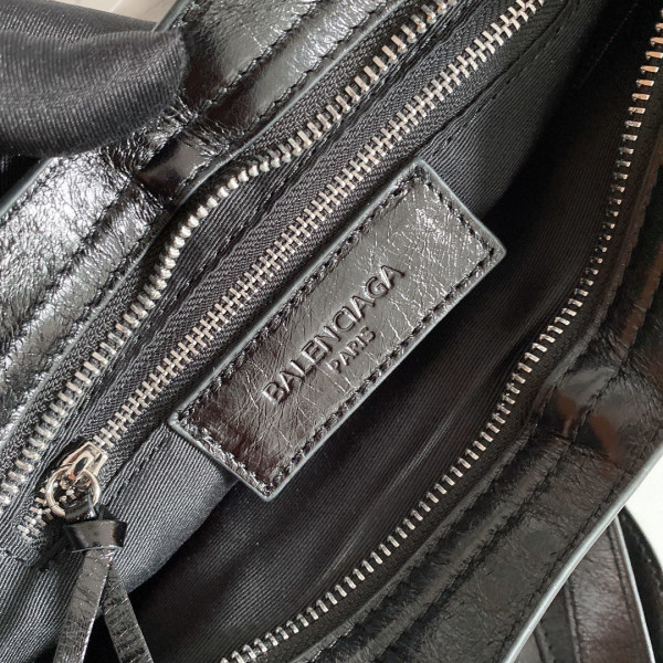 BALENCIAGA CLASSIC CITY [Balenciaga111] CELINE CHANEL ACCESSORIES LOEWE SHOES LOUIS VUITTON DIRO YSL OTHER BRAND HANDBAGS BALENCIAGA BOTTEGA VENETA GOYARD HERMES BURBERRY VALENTINO GUCCI FENDI MIUMIU CHLOE PRADA BVLGARI SUITCASE NEW ARRIVAL 