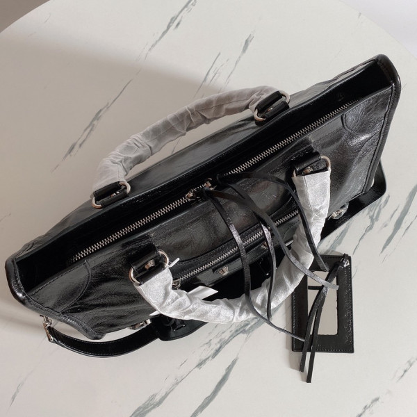 BALENCIAGA CLASSIC CITY [Balenciaga110] CELINE CHANEL ACCESSORIES LOEWE SHOES LOUIS VUITTON DIRO YSL OTHER BRAND HANDBAGS BALENCIAGA BOTTEGA VENETA GOYARD HERMES BURBERRY VALENTINO GUCCI FENDI MIUMIU CHLOE PRADA BVLGARI SUITCASE NEW ARRIVAL 