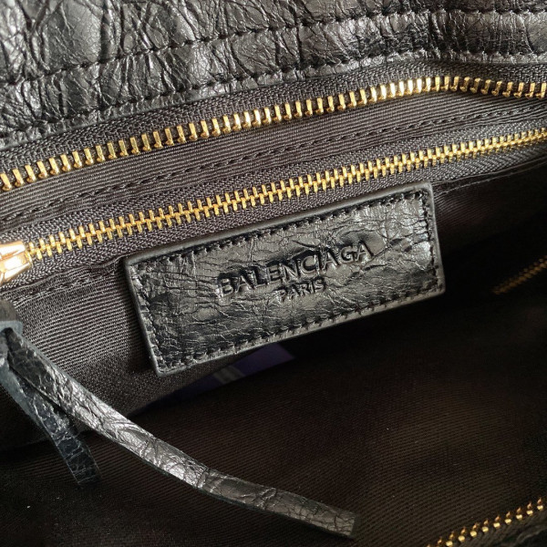BALENCIAGA CLASSIC CITY [Balenciaga108] CELINE CHANEL ACCESSORIES LOEWE SHOES LOUIS VUITTON DIRO YSL OTHER BRAND HANDBAGS BALENCIAGA BOTTEGA VENETA GOYARD HERMES BURBERRY VALENTINO GUCCI FENDI MIUMIU CHLOE PRADA BVLGARI SUITCASE NEW ARRIVAL 