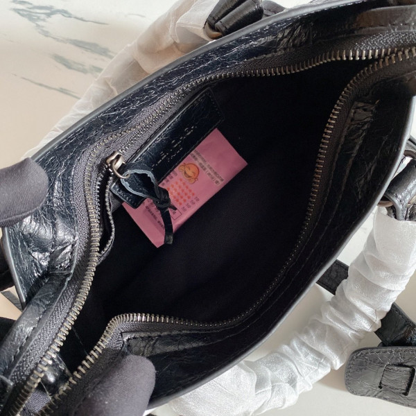 BALENCIAGA CLASSIC CITY [Balenciaga106] CELINE CHANEL ACCESSORIES LOEWE SHOES LOUIS VUITTON DIRO YSL OTHER BRAND HANDBAGS BALENCIAGA BOTTEGA VENETA GOYARD HERMES BURBERRY VALENTINO GUCCI FENDI MIUMIU CHLOE PRADA BVLGARI SUITCASE NEW ARRIVAL 
