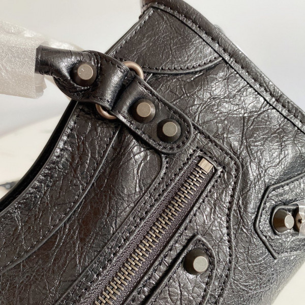 BALENCIAGA CLASSIC CITY [Balenciaga106] CELINE CHANEL ACCESSORIES LOEWE SHOES LOUIS VUITTON DIRO YSL OTHER BRAND HANDBAGS BALENCIAGA BOTTEGA VENETA GOYARD HERMES BURBERRY VALENTINO GUCCI FENDI MIUMIU CHLOE PRADA BVLGARI SUITCASE NEW ARRIVAL 