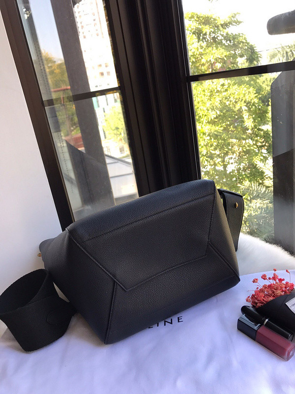 CELIN* SANGLE BUCKET [CELIN*132] CELINE CHANEL ACCESSORIES LOEWE SHOES LOUIS VUITTON DIRO YSL OTHER BRAND HANDBAGS BALENCIAGA BOTTEGA VENETA GOYARD HERMES BURBERRY VALENTINO GUCCI FENDI MIUMIU CHLOE PRADA BVLGARI SUITCASE NEW ARRIVAL 