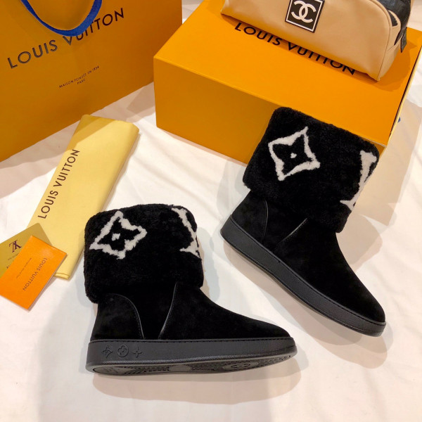 LOUIS VUITTON BOOTS [Louis769] CELINE CHANEL ACCESSORIES LOEWE SHOES LOUIS VUITTON DIRO YSL OTHER BRAND HANDBAGS BALENCIAGA BOTTEGA VENETA GOYARD HERMES BURBERRY VALENTINO GUCCI FENDI MIUMIU CHLOE PRADA BVLGARI SUITCASE NEW ARRIVAL 