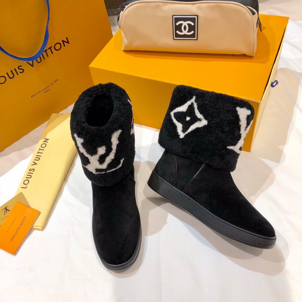 LOUIS VUITTON BOOTS [Louis769] CELINE CHANEL ACCESSORIES LOEWE SHOES LOUIS VUITTON DIRO YSL OTHER BRAND HANDBAGS BALENCIAGA BOTTEGA VENETA GOYARD HERMES BURBERRY VALENTINO GUCCI FENDI MIUMIU CHLOE PRADA BVLGARI SUITCASE NEW ARRIVAL 
