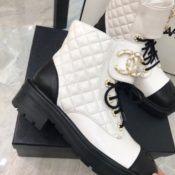 CL BOOTS [Chanle1495] CELINE CHANEL ACCESSORIES LOEWE SHOES LOUIS VUITTON DIRO YSL OTHER BRAND HANDBAGS BALENCIAGA BOTTEGA VENETA GOYARD HERMES BURBERRY VALENTINO GUCCI FENDI MIUMIU CHLOE PRADA BVLGARI SUITCASE NEW ARRIVAL 