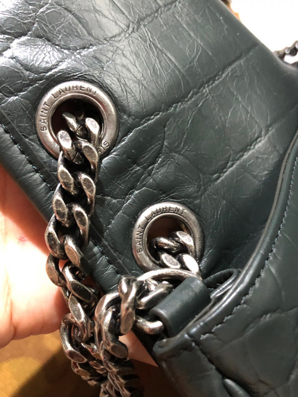 YSL NIKI MEDIUM [YSL304] CELINE CHANEL ACCESSORIES LOEWE SHOES LOUIS VUITTON DIRO YSL OTHER BRAND HANDBAGS BALENCIAGA BOTTEGA VENETA GOYARD HERMES BURBERRY VALENTINO GUCCI FENDI MIUMIU CHLOE PRADA BVLGARI SUITCASE NEW ARRIVAL 