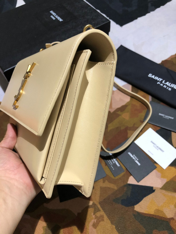 YSL MEDIUM SUNSET SATCHEL IN SMOOTH LEATHER [YSL298] CELINE CHANEL ACCESSORIES LOEWE SHOES LOUIS VUITTON DIRO YSL OTHER BRAND HANDBAGS BALENCIAGA BOTTEGA VENETA GOYARD HERMES BURBERRY VALENTINO GUCCI FENDI MIUMIU CHLOE PRADA BVLGARI SUITCASE NEW ARRIVAL 