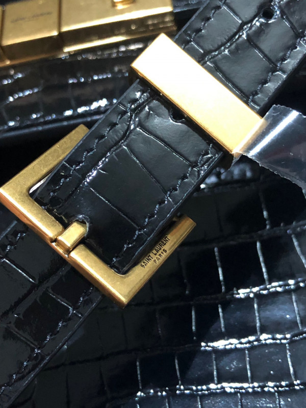 YSL MANHATTAN [YSL293] CELINE CHANEL ACCESSORIES LOEWE SHOES LOUIS VUITTON DIRO YSL OTHER BRAND HANDBAGS BALENCIAGA BOTTEGA VENETA GOYARD HERMES BURBERRY VALENTINO GUCCI FENDI MIUMIU CHLOE PRADA BVLGARI SUITCASE NEW ARRIVAL 