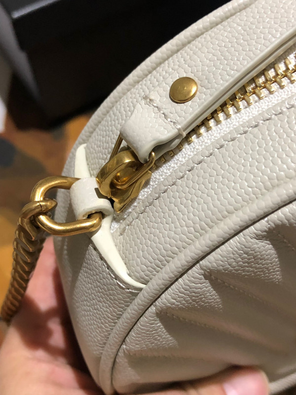YSL VINYLE ROUND CAMERA BAG [YSL279] CELINE CHANEL ACCESSORIES LOEWE SHOES LOUIS VUITTON DIRO YSL OTHER BRAND HANDBAGS BALENCIAGA BOTTEGA VENETA GOYARD HERMES BURBERRY VALENTINO GUCCI FENDI MIUMIU CHLOE PRADA BVLGARI SUITCASE NEW ARRIVAL 