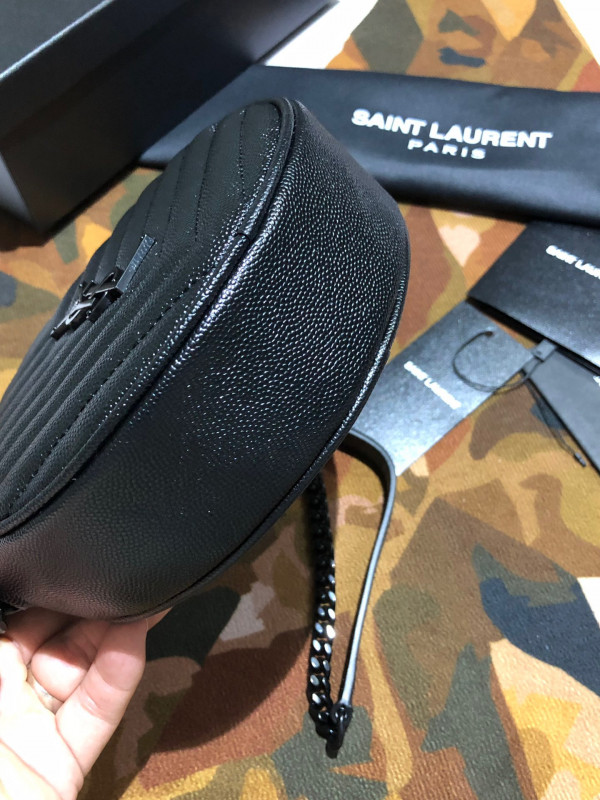 YSL VINYLE ROUND CAMERA BAG [YSL275] CELINE CHANEL ACCESSORIES LOEWE SHOES LOUIS VUITTON DIRO YSL OTHER BRAND HANDBAGS BALENCIAGA BOTTEGA VENETA GOYARD HERMES BURBERRY VALENTINO GUCCI FENDI MIUMIU CHLOE PRADA BVLGARI SUITCASE NEW ARRIVAL 