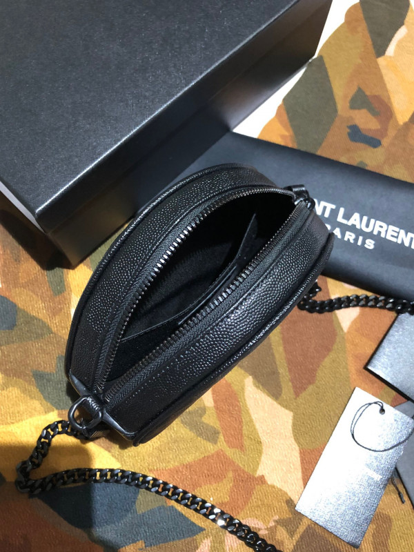 YSL VINYLE ROUND CAMERA BAG [YSL275] CELINE CHANEL ACCESSORIES LOEWE SHOES LOUIS VUITTON DIRO YSL OTHER BRAND HANDBAGS BALENCIAGA BOTTEGA VENETA GOYARD HERMES BURBERRY VALENTINO GUCCI FENDI MIUMIU CHLOE PRADA BVLGARI SUITCASE NEW ARRIVAL 