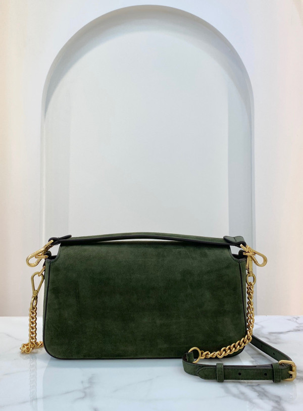 (image for) FENDI BAGUETTE