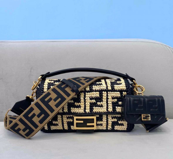 (image for) FENDI BAGUETTE