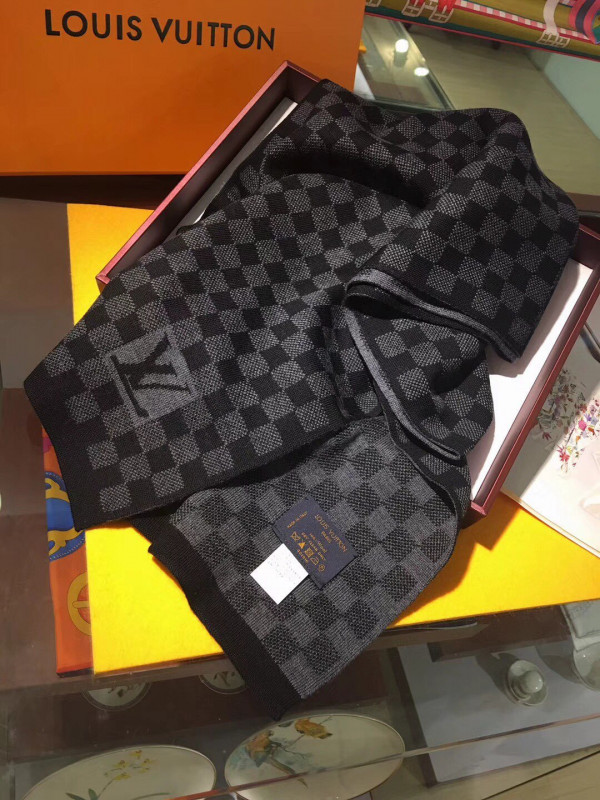 (image for) LOUIS VUITTON SCARF