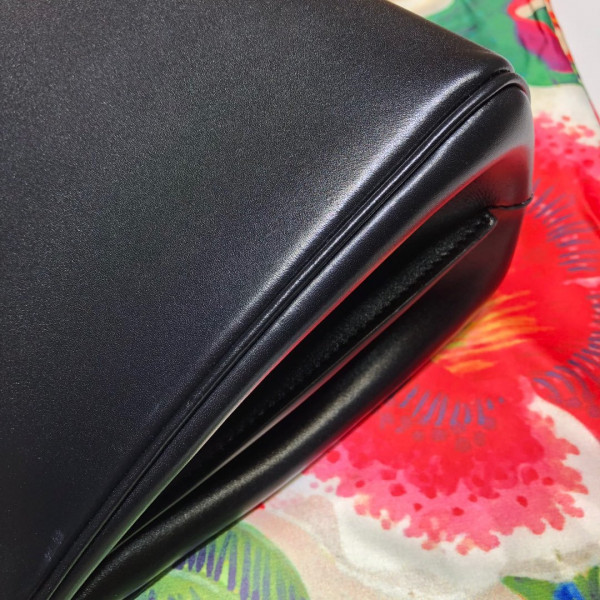 (image for) Gucci Zumi small top handle bag