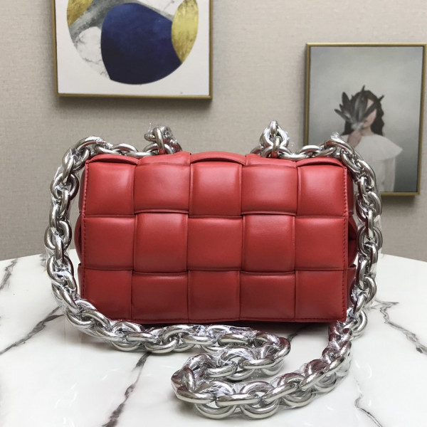 (image for) BOTTEGA VENETA THE CHAIN CASSETTE