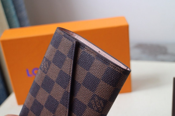 (image for) LOUIS VUITTON SARAH WALLET