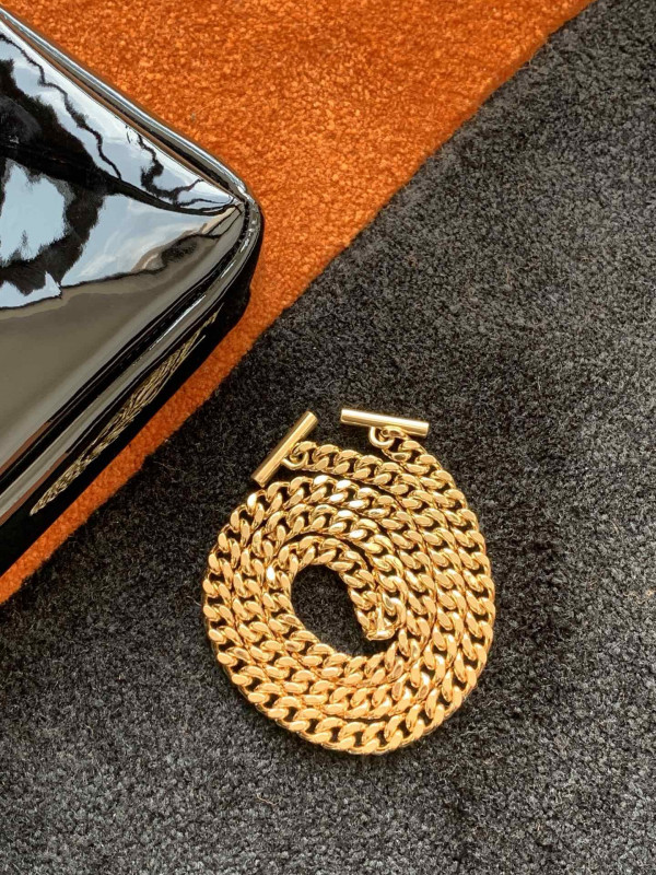 YSL KATE 99 [YSL235] CELINE CHANEL ACCESSORIES LOEWE SHOES LOUIS VUITTON DIRO YSL OTHER BRAND HANDBAGS BALENCIAGA BOTTEGA VENETA GOYARD HERMES BURBERRY VALENTINO GUCCI FENDI MIUMIU CHLOE PRADA BVLGARI SUITCASE NEW ARRIVAL 