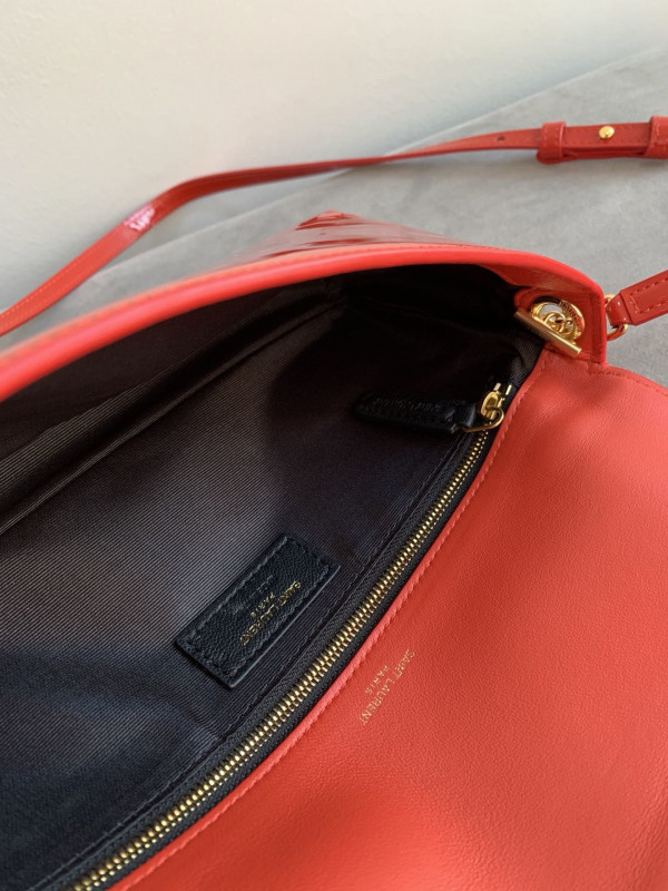 YSL KATE 99 [YSL234] CELINE CHANEL ACCESSORIES LOEWE SHOES LOUIS VUITTON DIRO YSL OTHER BRAND HANDBAGS BALENCIAGA BOTTEGA VENETA GOYARD HERMES BURBERRY VALENTINO GUCCI FENDI MIUMIU CHLOE PRADA BVLGARI SUITCASE NEW ARRIVAL 