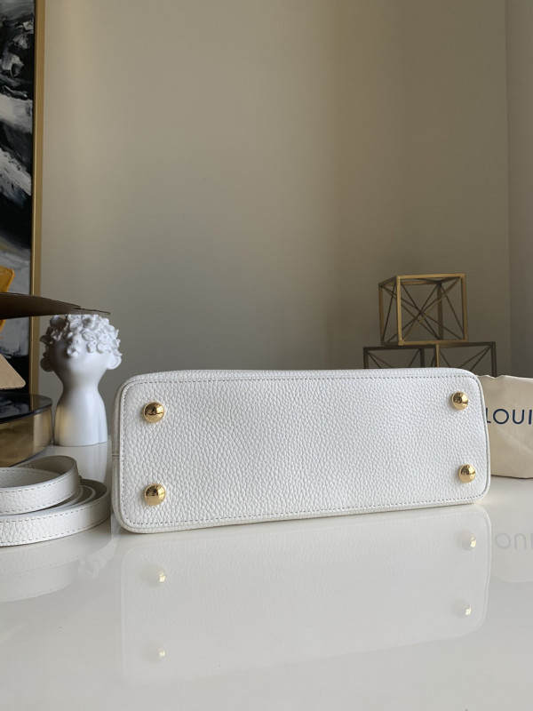 LOUIS VUITTON CAPUCINES PM [Louis651] CELINE CHANEL ACCESSORIES LOEWE SHOES LOUIS VUITTON DIRO YSL OTHER BRAND HANDBAGS BALENCIAGA BOTTEGA VENETA GOYARD HERMES BURBERRY VALENTINO GUCCI FENDI MIUMIU CHLOE PRADA BVLGARI SUITCASE NEW ARRIVAL 