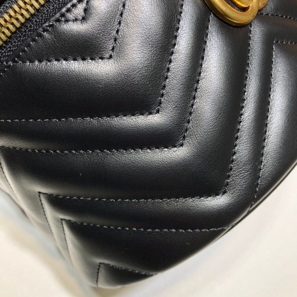 GUCCI GG Marmont small cosmetic case [611004-1] CELINE CHANEL ACCESSORIES LOEWE SHOES LOUIS VUITTON DIRO YSL OTHER BRAND HANDBAGS BALENCIAGA BOTTEGA VENETA GOYARD HERMES BURBERRY VALENTINO GUCCI FENDI MIUMIU CHLOE PRADA BVLGARI SUITCASE NEW ARRIVAL 